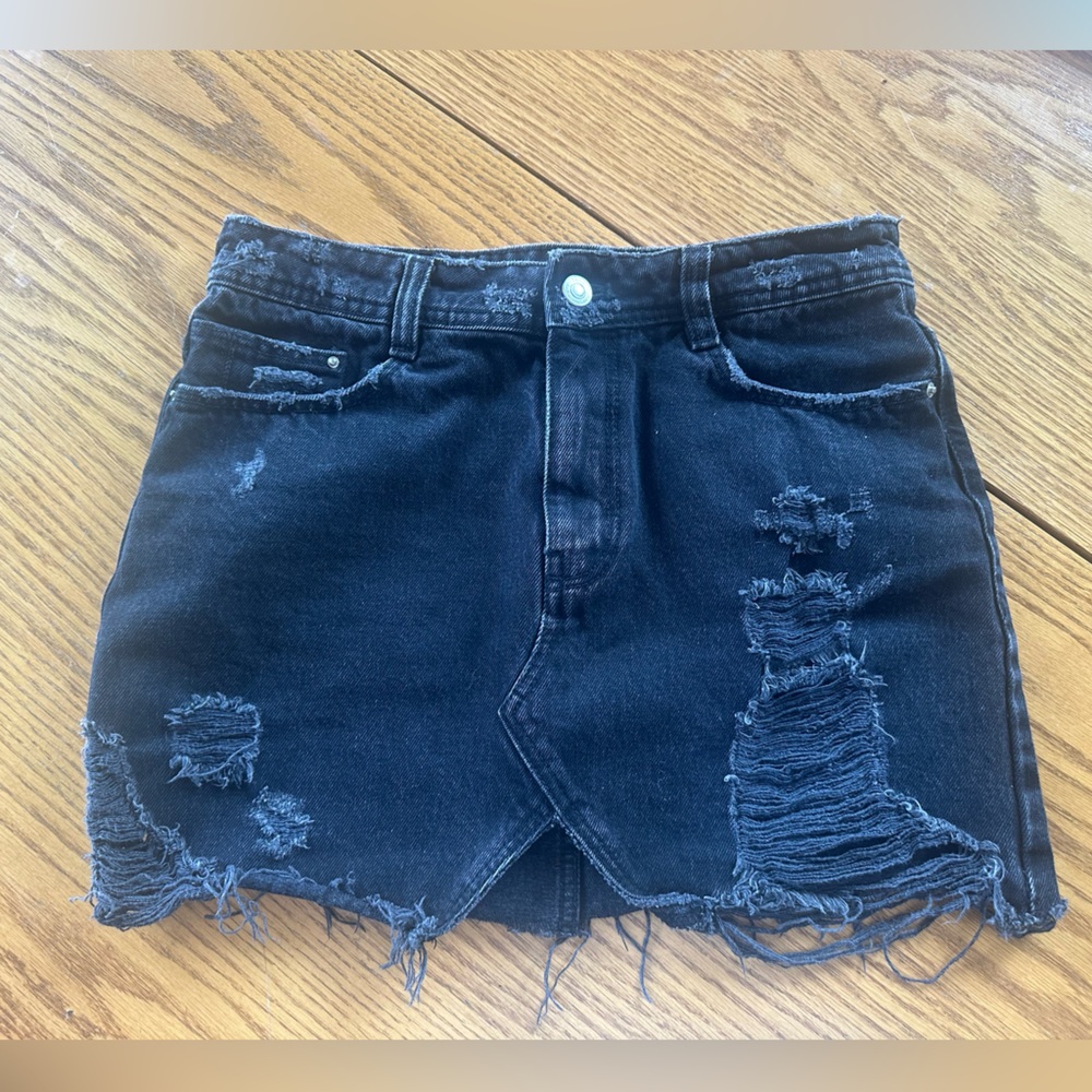 Zara Black Distressed Denim Skirt XS